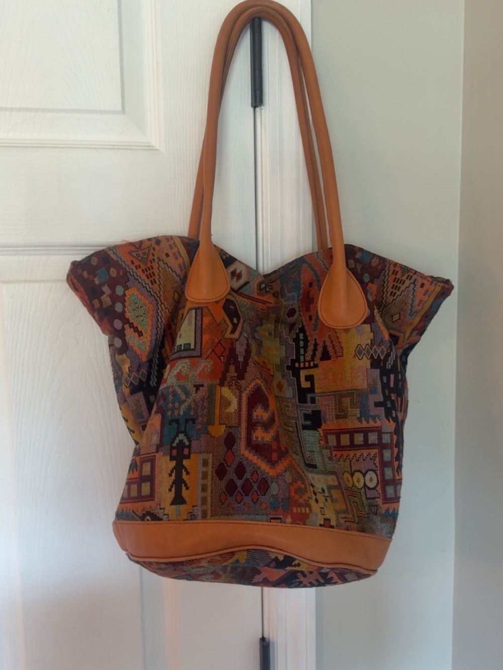 Vintage AXCESS made in Italy Genuine leather tapestry tote bag